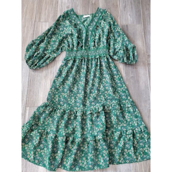 Max Studio Dresses & Skirts - Max Studio Floral Print Boho Dress 3/4 Sleeve midi Size Medium